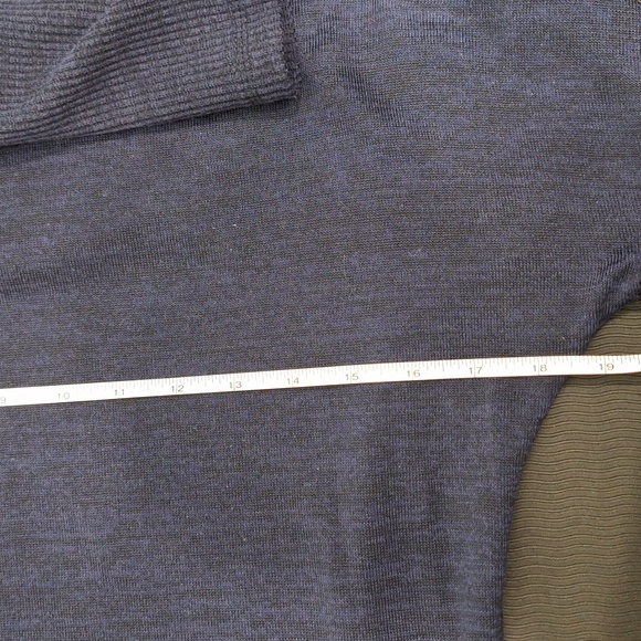 ACTIVE LIFE Navy Heathered Crew Neck Sweater with Side Zipper Details on Hem - Picture 7 of 9